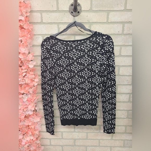 INC Black & White Flower Sweater​ - Picture 3 of 3